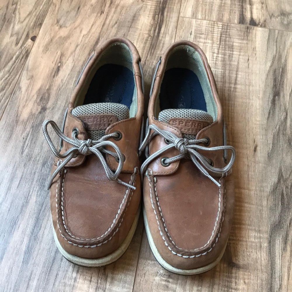 Sperry boat shoes